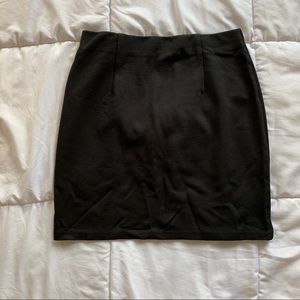 SHEIN Black Mini Skirt Size Small